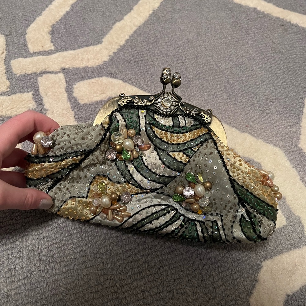 Mary Frances Beaded Clutch